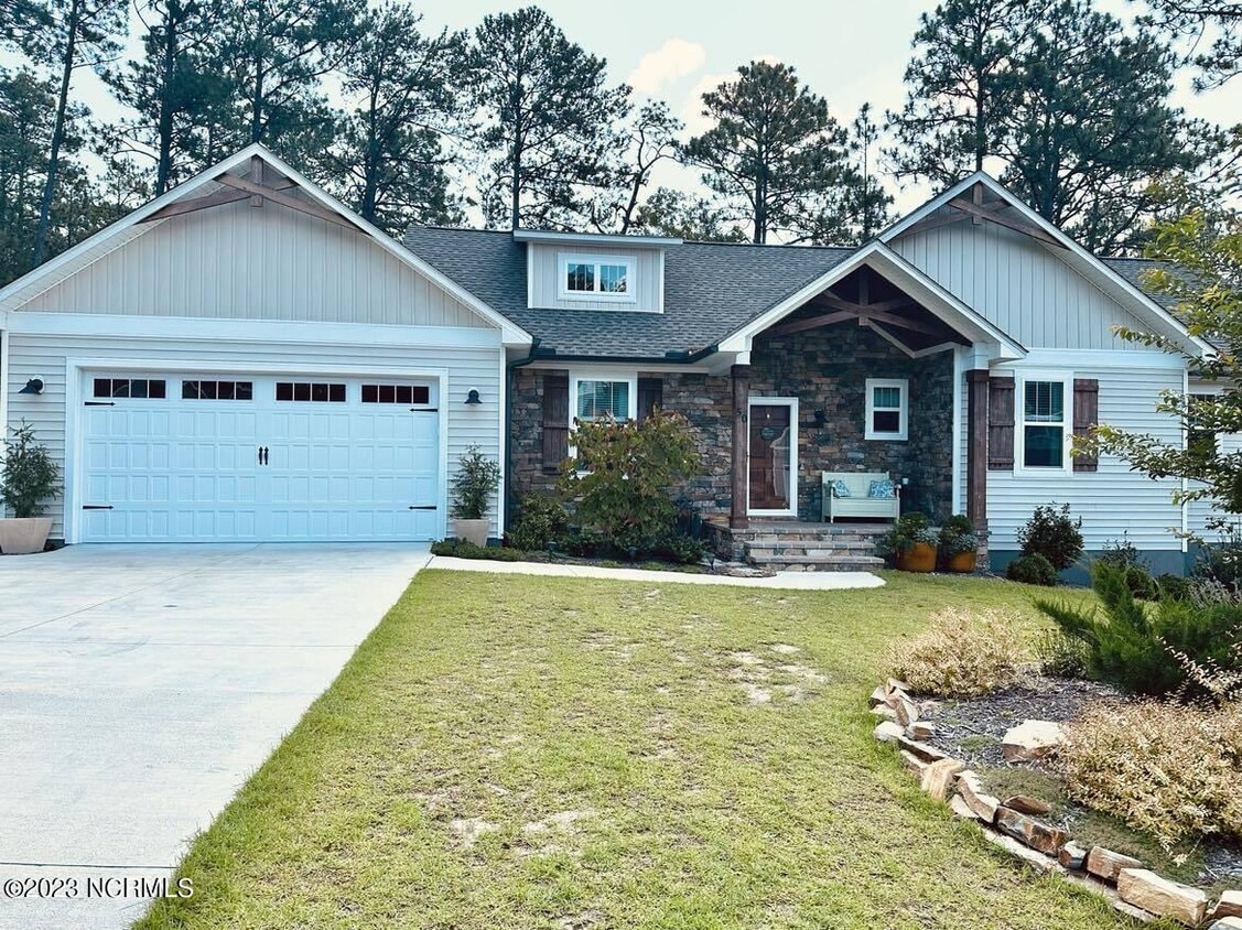50 Cedar Wood Ct, Pinehurst, NC 28374 House for Rent in Pinehurst, NC
