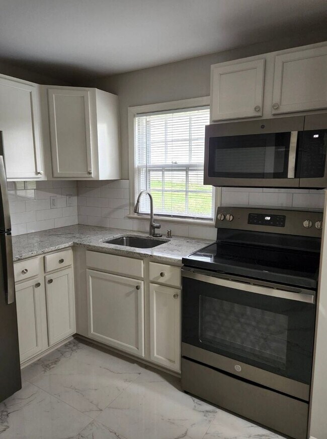 Foto del edificio - "Coming Soon" - 5 Bed + 3 FB - near EMBASS...
