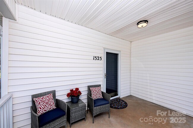 Foto del edificio - 1525 Perfection Ave