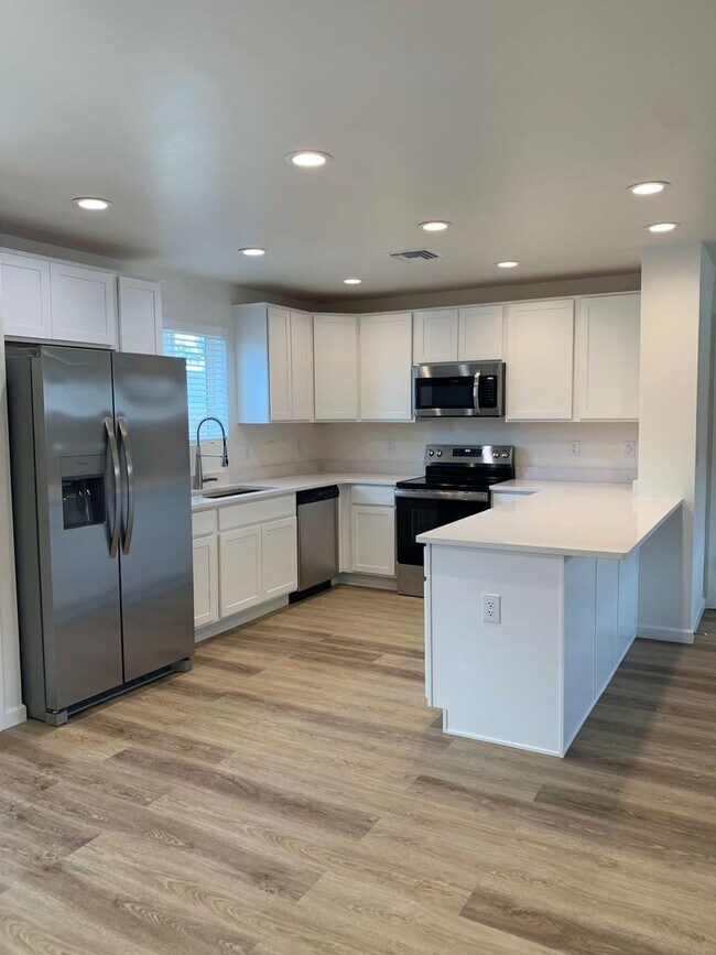 Foto del edificio - 2462 S Clovis Place-