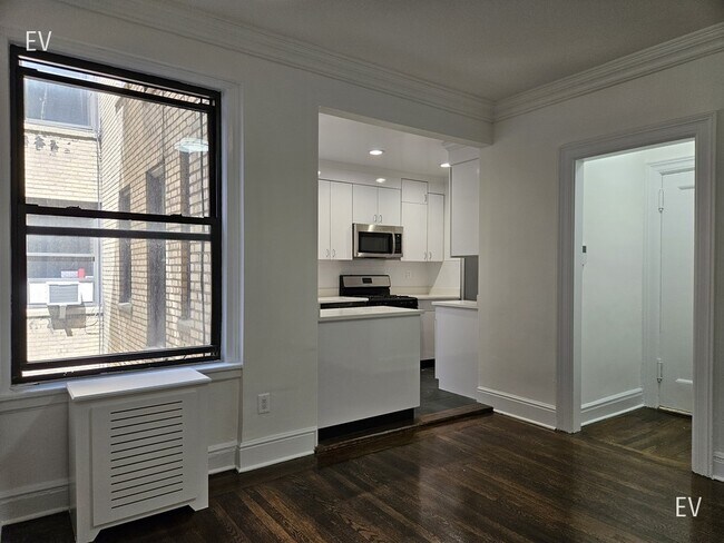 Foto del edificio - 71 W 12th St