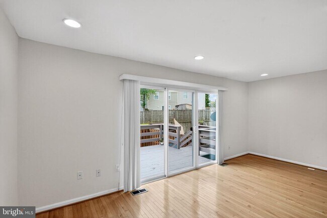 Building Photo - 4689 Joanna Ct