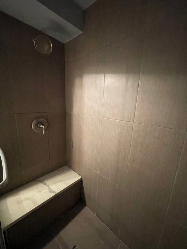 Foto del edificio - 703 Ivy St