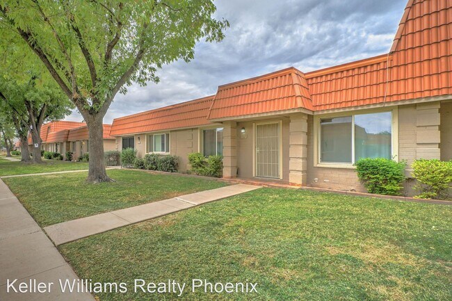 Building Photo - 2 br, 2 bath House - 5174 North 83rd Street
