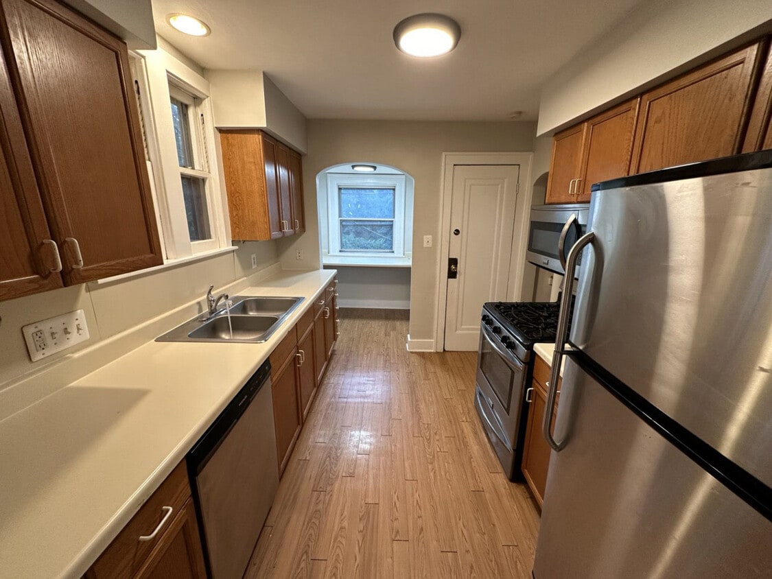Kitchen - 260 Spencer St