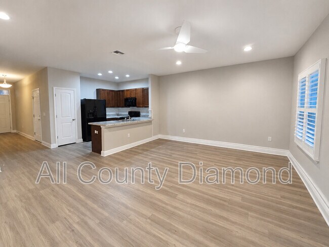 Foto del edificio - 5940 Callaway Cir