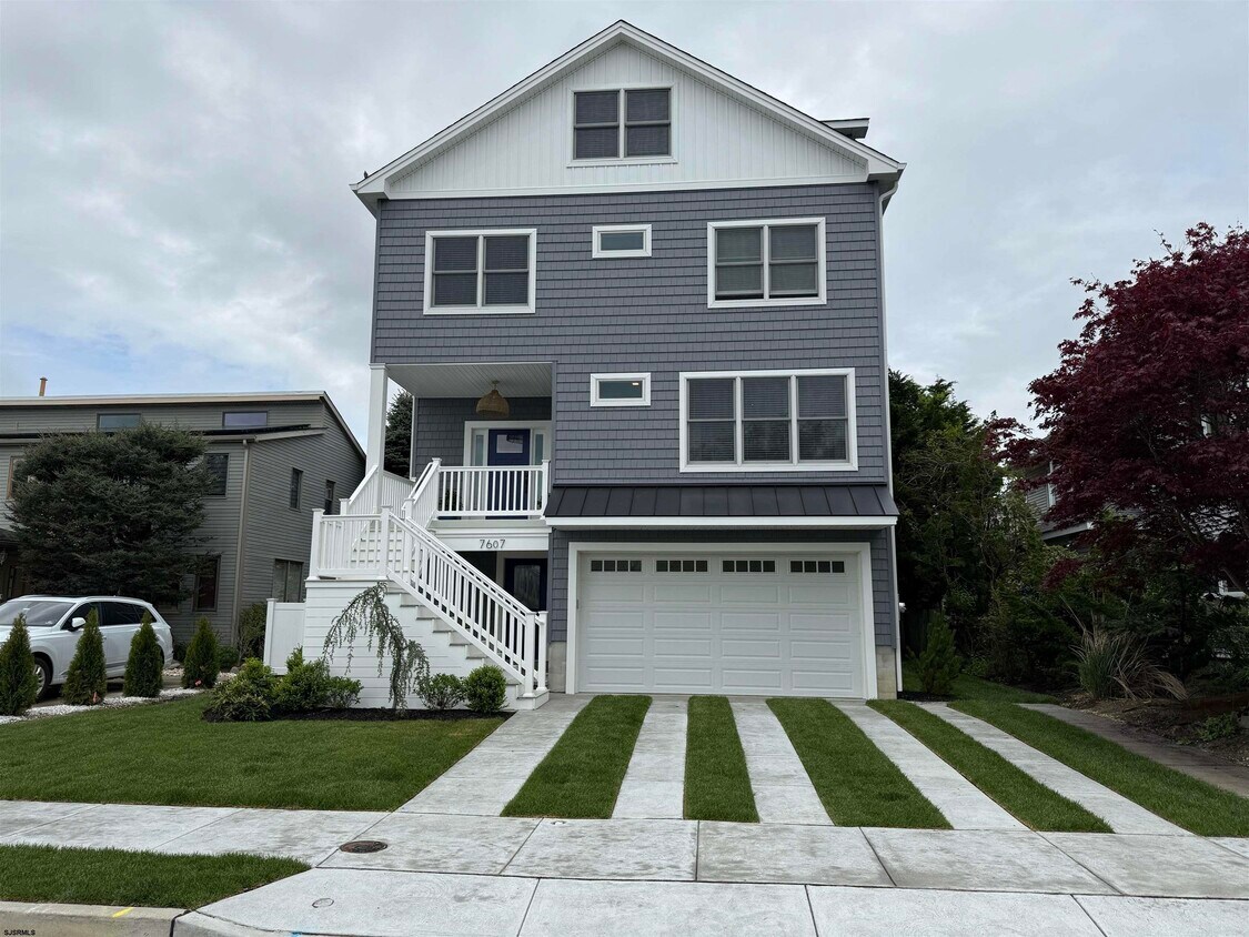 Foto principal - 7607 Burk Ave