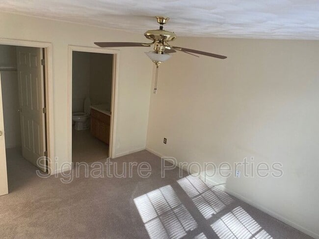 Building Photo - 442 Tinkerview Dr