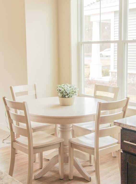 44 Willow Pond Cir Unit 0, Medway, MA 02053 Room for Rent in Medway