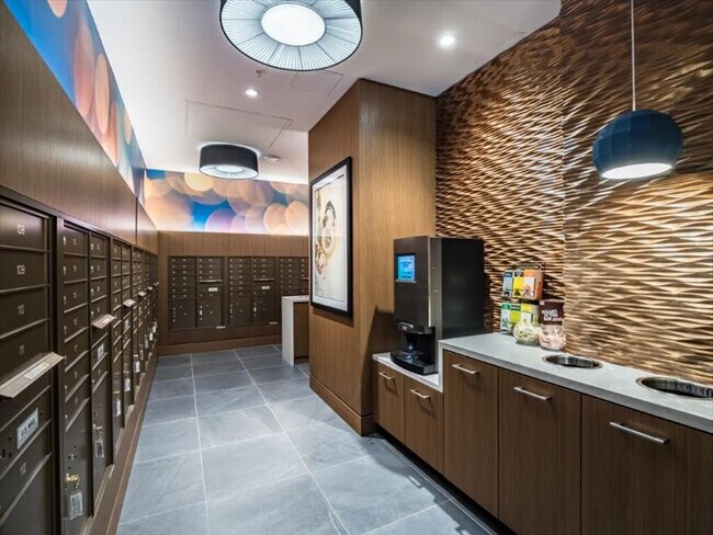 Foto del edificio - 4836 Rugby Ave