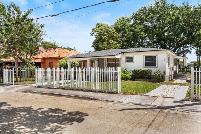 Building Photo - 4853 NW 15th Ave