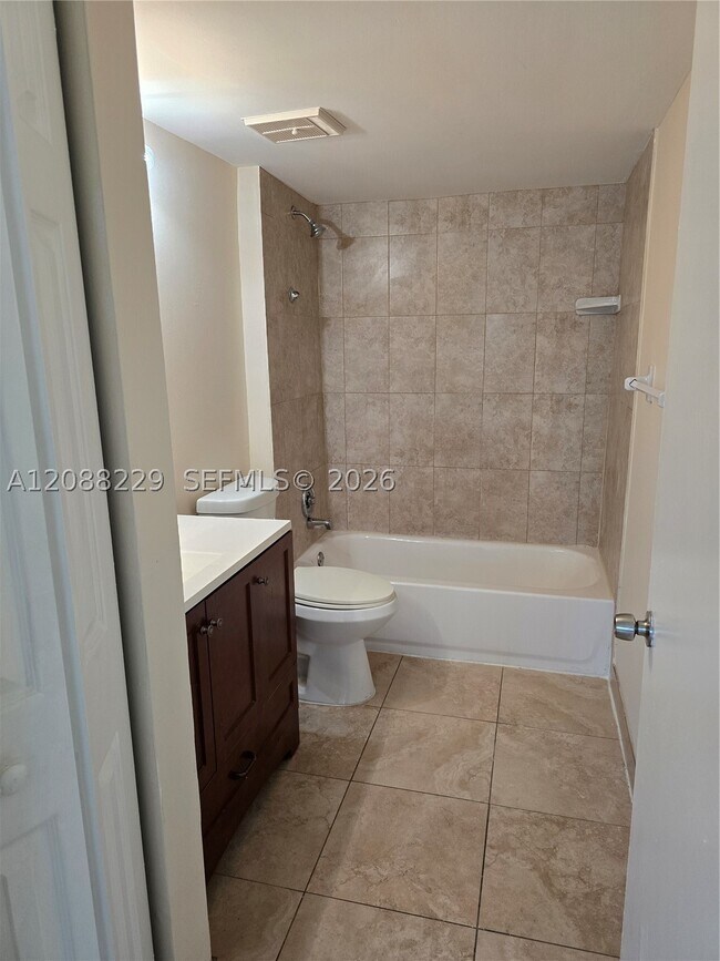 Foto del edificio - 4181 NW 114th Ave