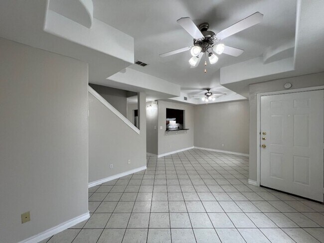 Building Photo - 1000 Ranchway