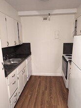 Building Photo - 130 Bowdoin St