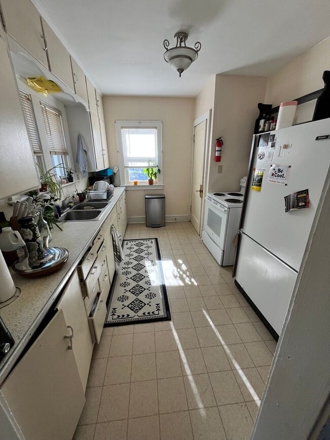 Building Photo - 415 Washington St