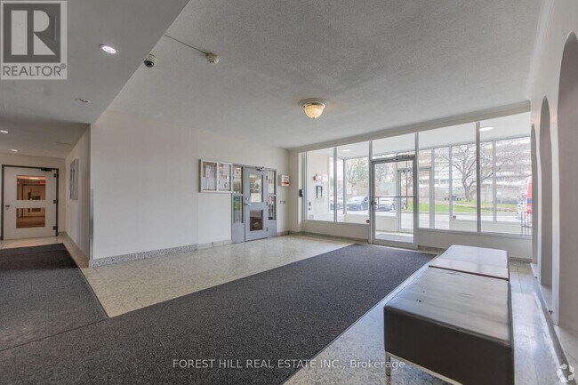 Building Photo - 1130 Wilson Ave