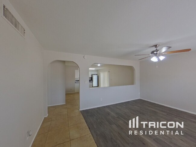 Building Photo - 7955 W Montecito Ave