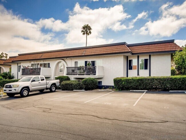 Foto del edificio - Upgraded 2bd/1ba Condo with Washer/Dryer in unit!