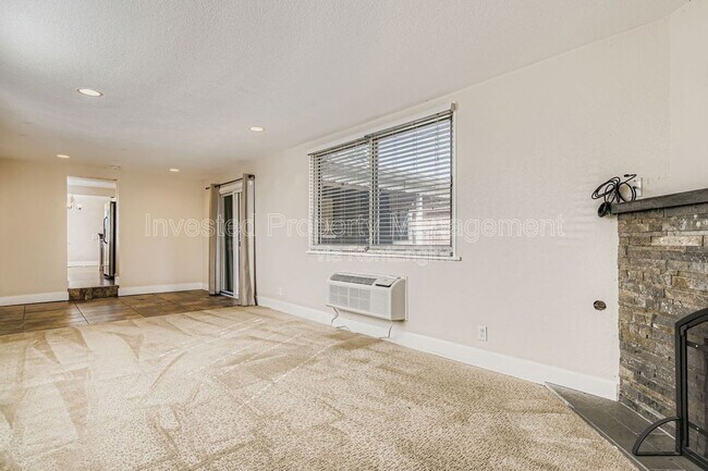 Foto del edificio - 2400 Pontiac St