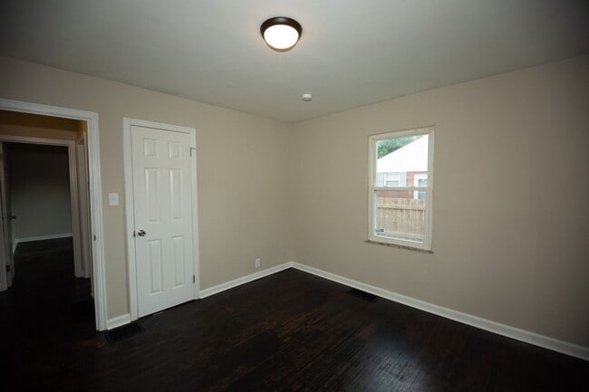 2 Bed 1 Bath Home located in Warren Township - 2 Bed 1 Bath Home located in Warren Township