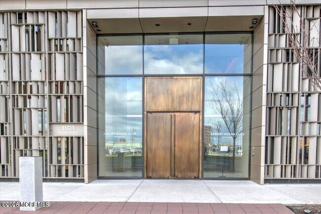 Building Photo - 1101 Ocean Ave N