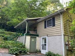 Building Photo - 1489 Brown's Chapel Rd