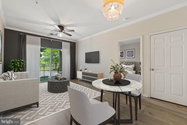 Building Photo - 12945 Centre Park Cir