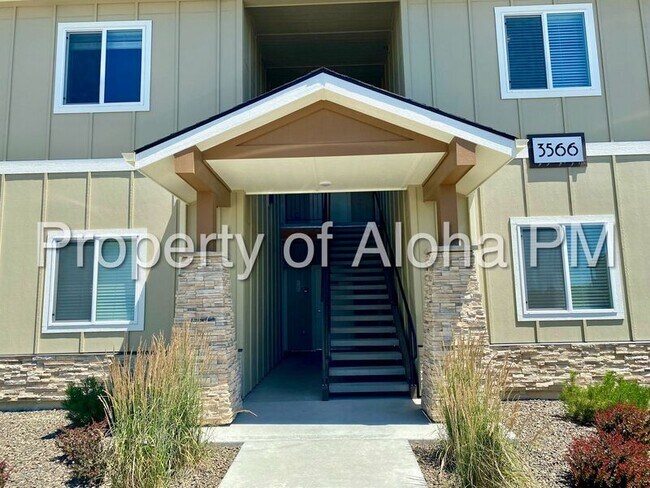 Foto del edificio - 3566 E Grand Forest Dr