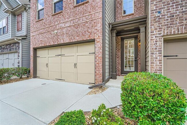 Foto del edificio - 3280 Hallmark Ln NE