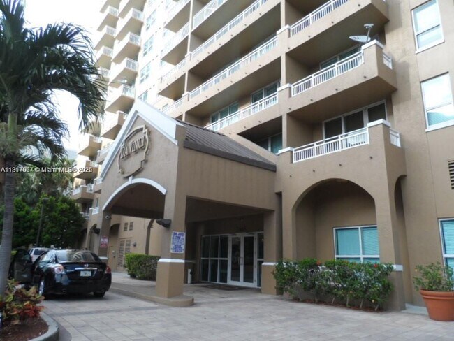 Foto del edificio - 2665 SW 37th Ave