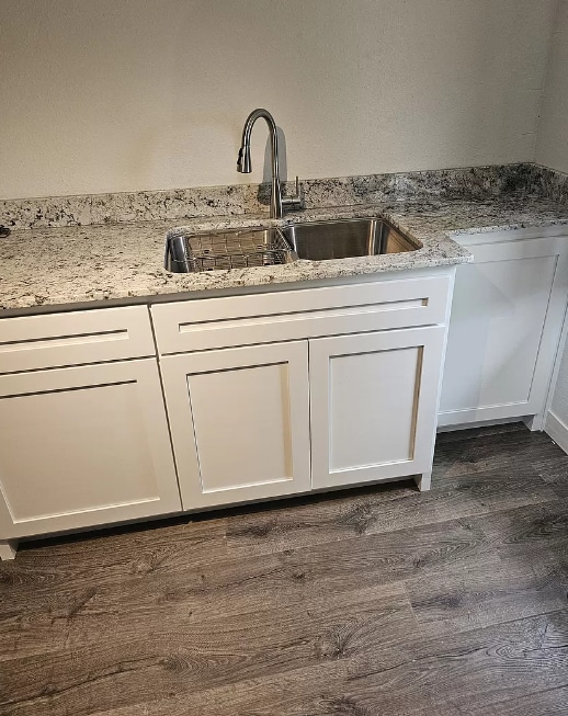 Building Photo - 621 6th St