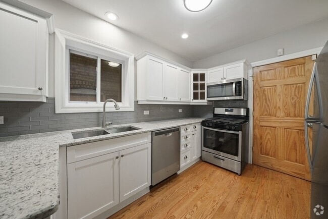 Building Photo - 1548 N Honore St