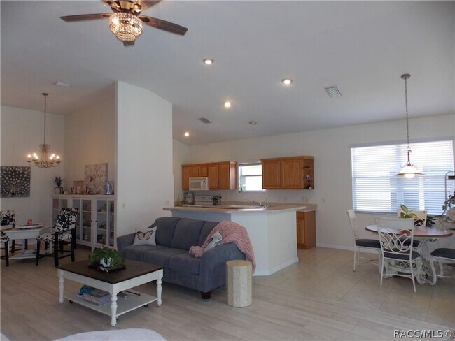 Building Photo - 1281 W Diamond Shore Loop