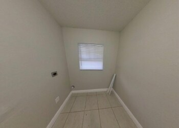 Foto del edificio - 210 N Lone Oak Dr