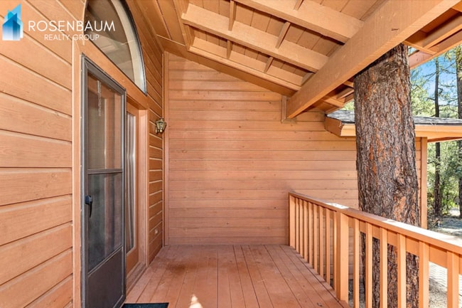 Building Photo - 1350 Valley Ranch Cir