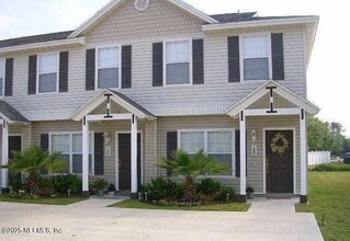 Building Photo - 1823 Lago Del Sur Drive
