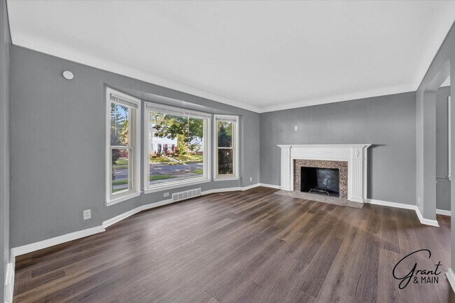Foto del edificio - 17400 Huntington Rd