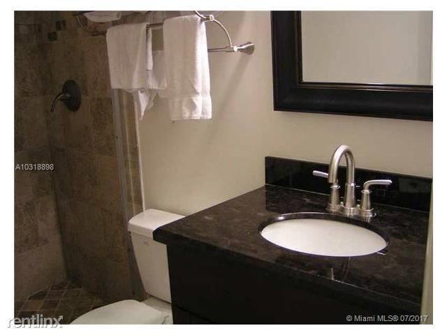 Foto del edificio - 130 NW 70th St