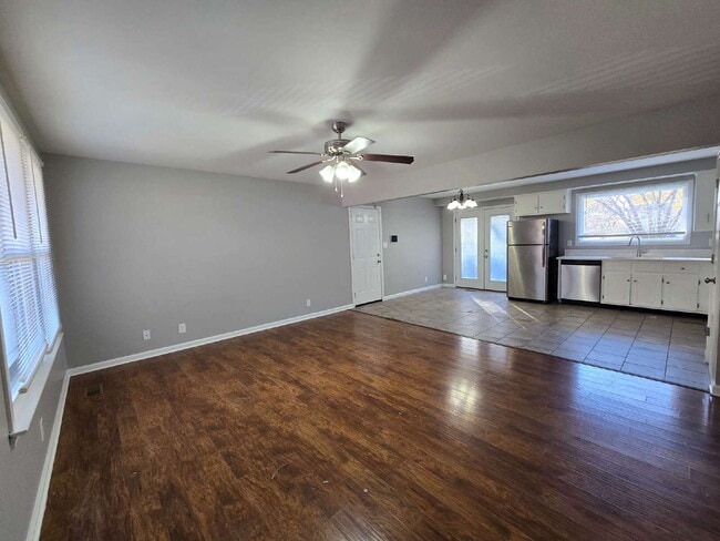 Building Photo - 710 Pembrook Pl