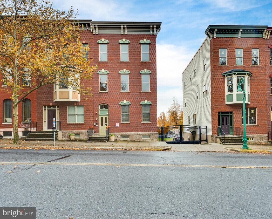 Primary Photo - 1020 Penn St