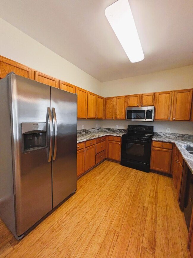 Foto del edificio - 212 N Honey Springs Ave