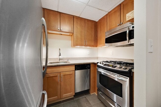 Foto del edificio - 341 Monmouth St