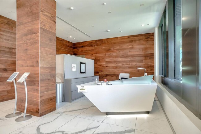 Foto del edificio - 555 Fulton St