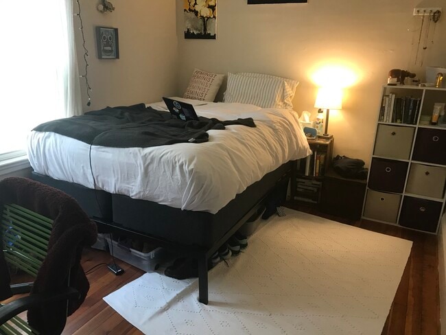 Building Photo - 62 Sudan St