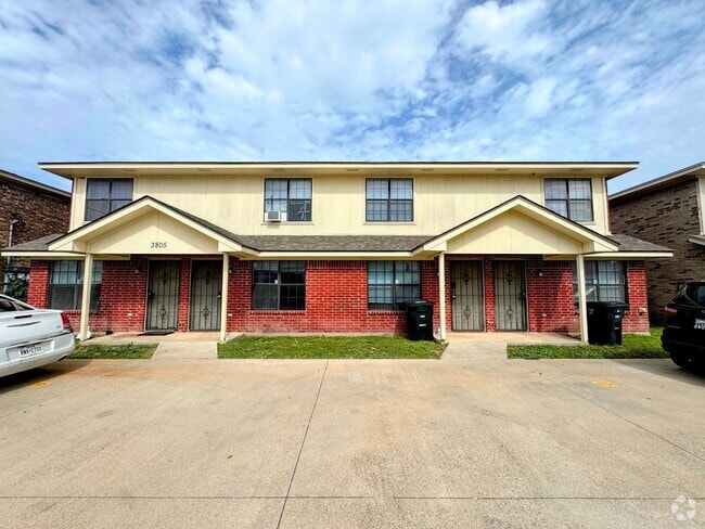 Building Photo - 3805 Ys Pak Ct
