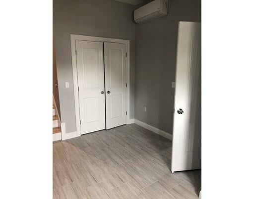 Building Photo - 80 Pearl Pl