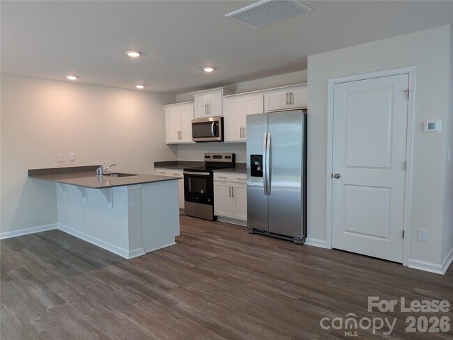 Foto del edificio - 5132 Hyrule Dr