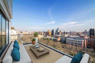 Building Photo - 171 Chrystie St