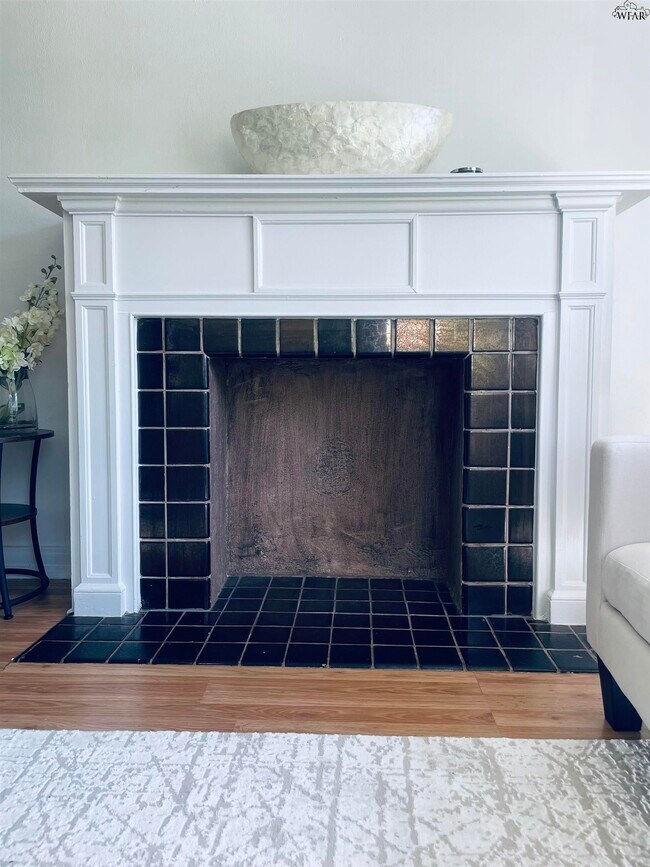 Foto del edificio - 3105 Sherwood Ln