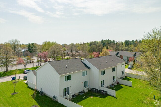 721 Robin Rd - Robin Road Townhouses